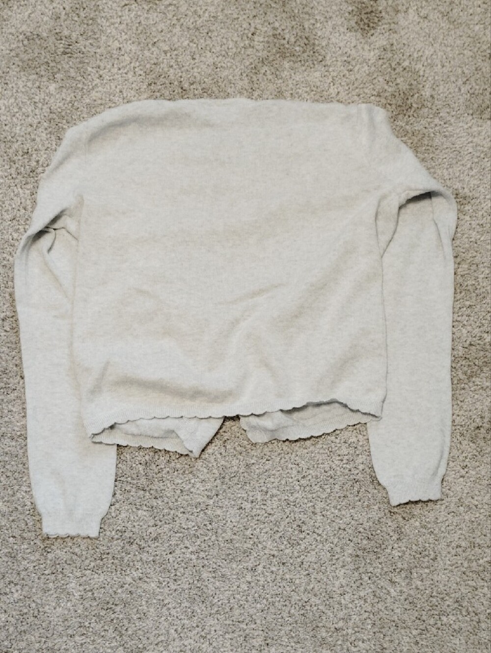 Brandy Melville Light Gray Scalloped-Trim Cardigan - Picture 4 of 4